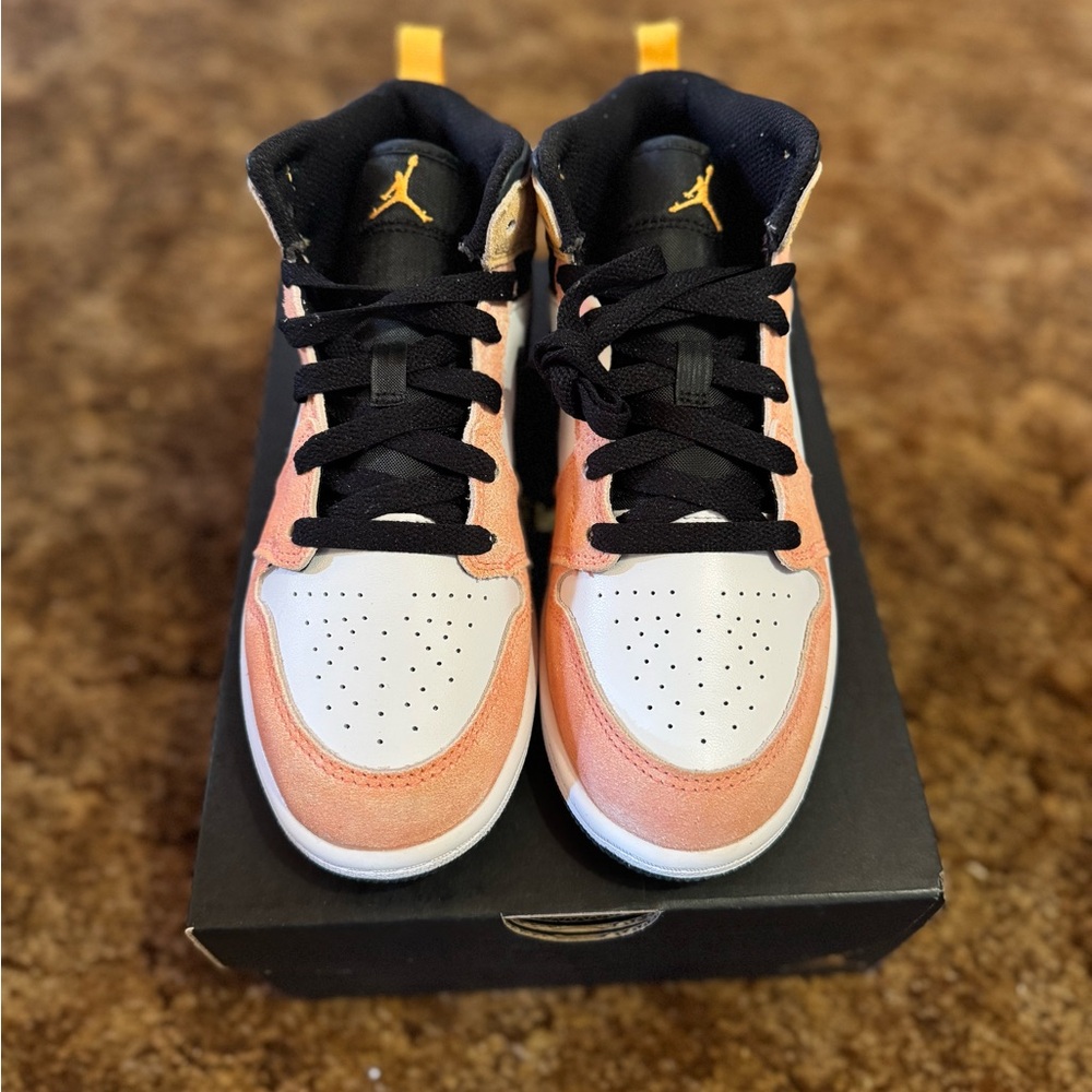 Brand new never before worn!! Size 2Y